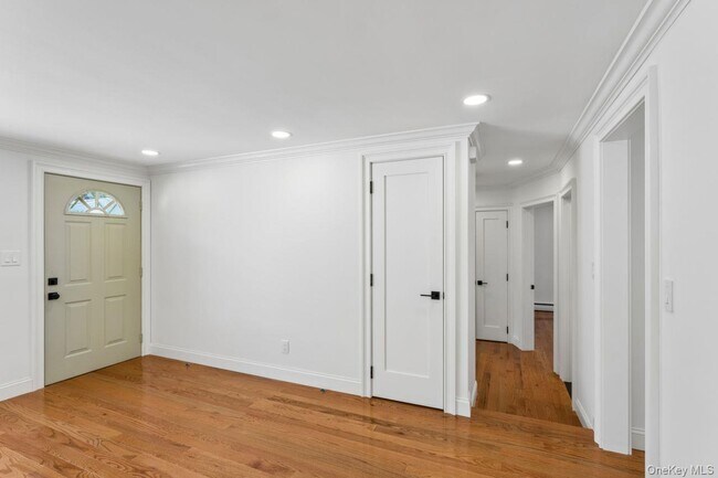 Foto del edificio - 98 Rose Pl