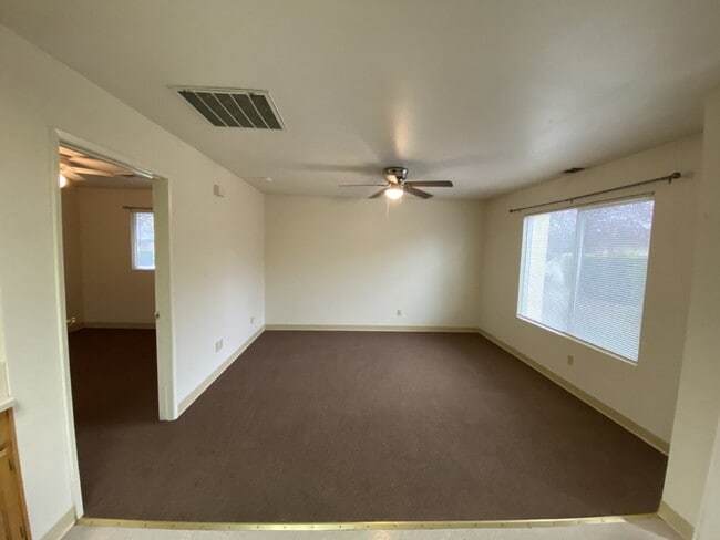 Building Photo - Available Soon! Apply now for this cute one bedroom apartment for $1250