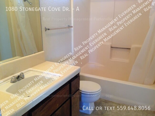 Building Photo - 1080 Stonegate Cove Drive Unit A- Zero Dep...