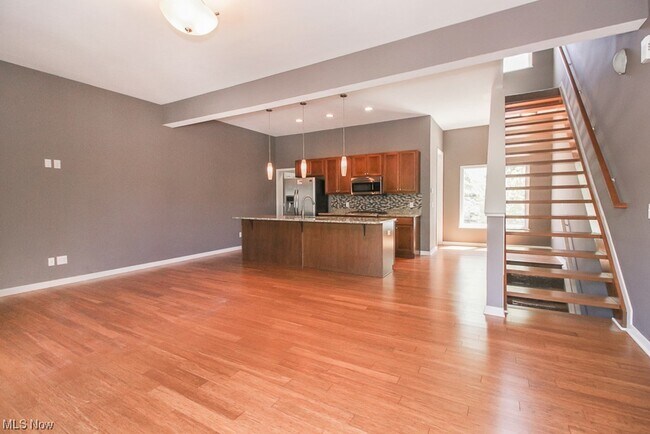 Foto del edificio - 5707 Bridge Ave