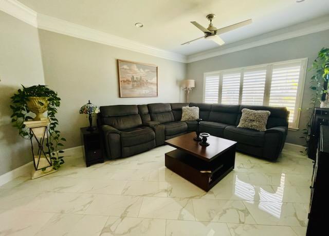 Living room - 4333 Bayside Village Dr