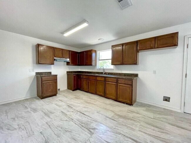 Building Photo - 201 Masterson Rd