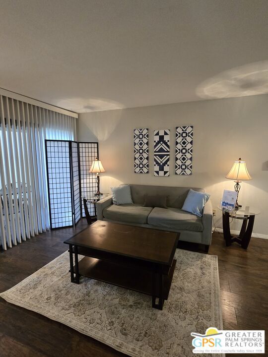 Foto principal - 2810 N Arcadia Ct