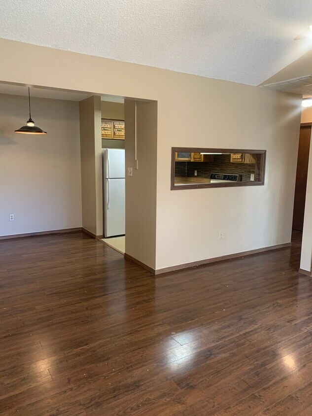 Foto principal - 4358 S Weller Ave