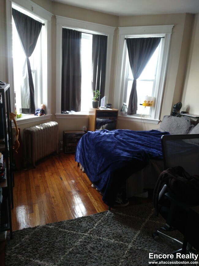 Foto del edificio - 1193 Commonwealth Ave