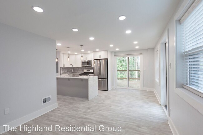 Building Photo - 3 br, 1 bath House - 598 Montgomery Ferry ...