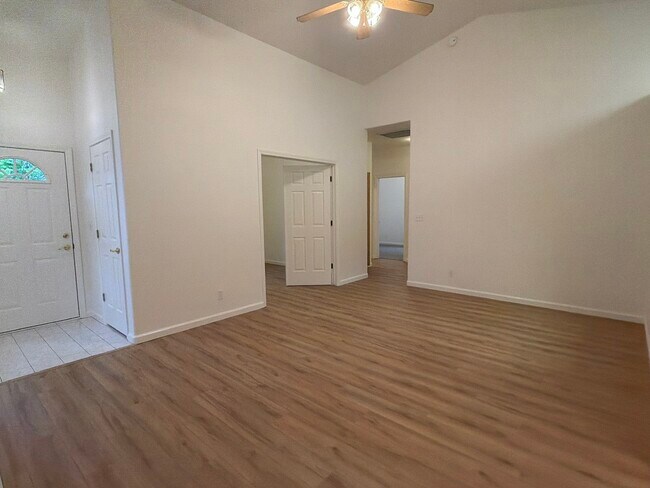 Building Photo - 309 Westin Ln