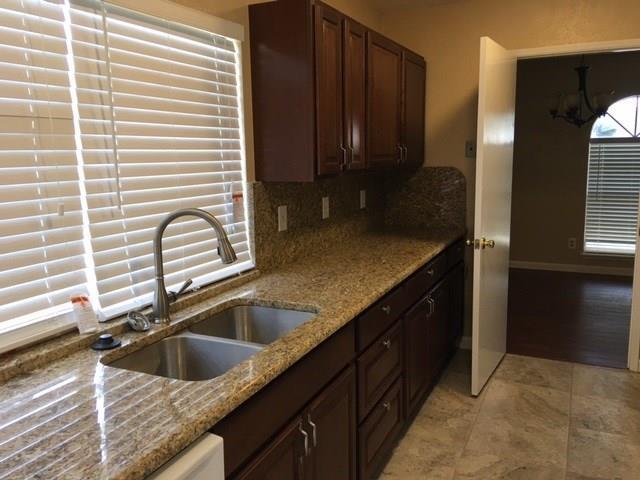 Foto del edificio - 5033 Crutchberry Pl
