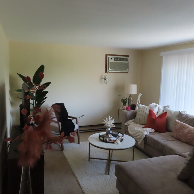 Foto del edificio - 2325 N Neva Ave