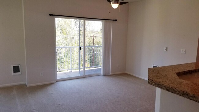 Foto del edificio - 15720 Manor Way