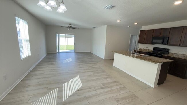 Foto del edificio - 32724 Ansley Bloom Ln