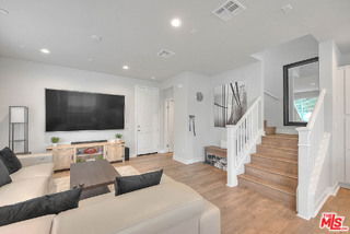 Building Photo - 629 Daniel Freeman Cir