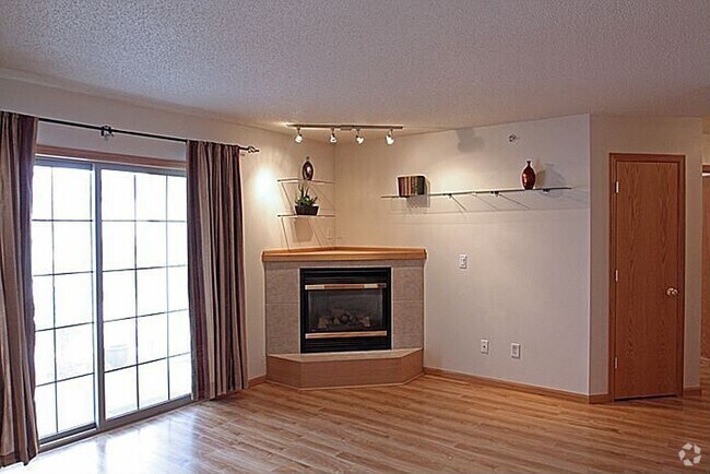 Building Photo - 2863 Coral Ct