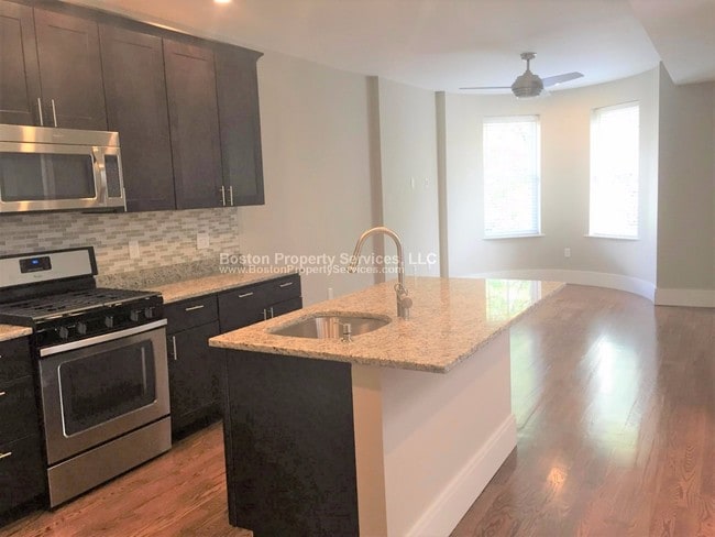 Building Photo - 26 Worthington St