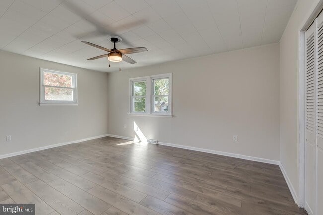 Building Photo - 1713 Old Black Horse Pike