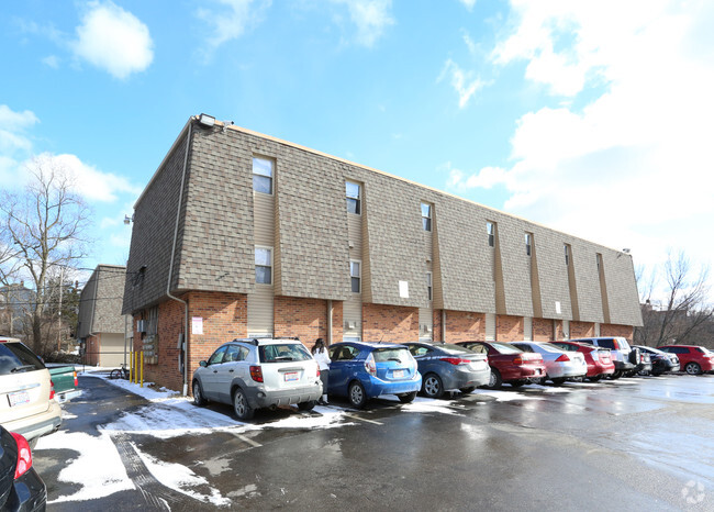 Building Photo - Oakland Arms