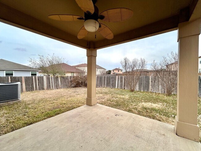 Foto del edificio - Cozy & Bright 4BR / 3BA Home – Garage, Deck & Laundry Room