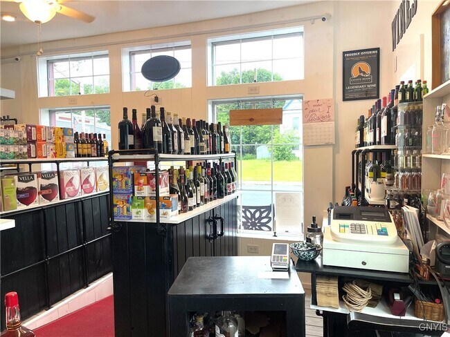 Foto del edificio - 170 Main St