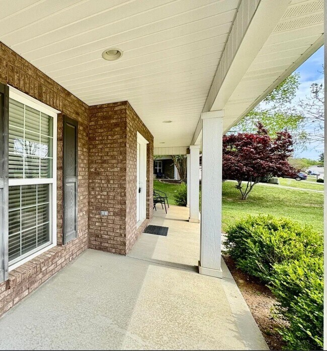Foto del edificio - 1203 Elsborn Ridge Rd