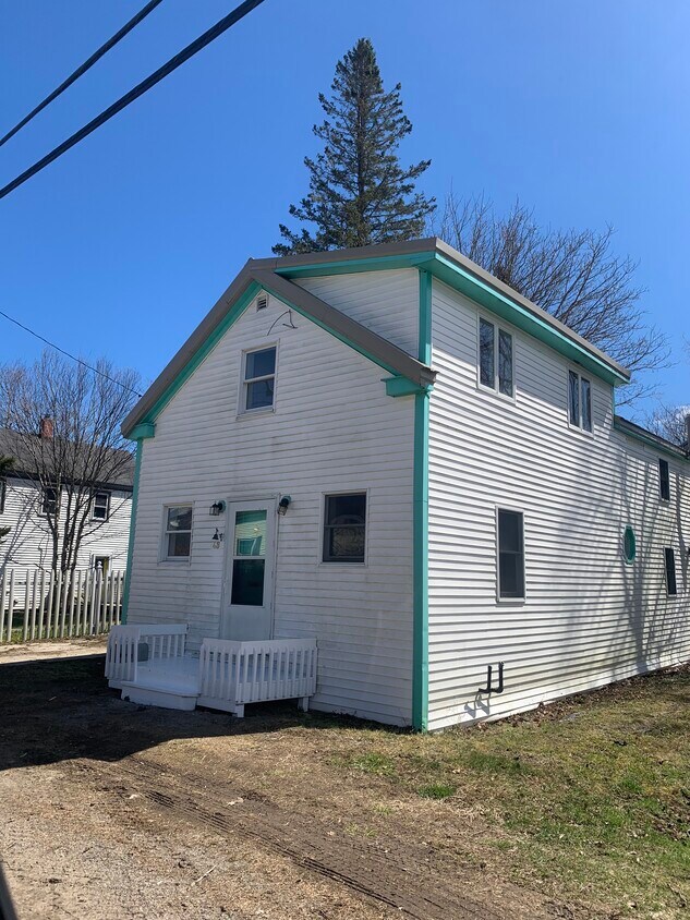 Primary Photo - 48 Boynton St