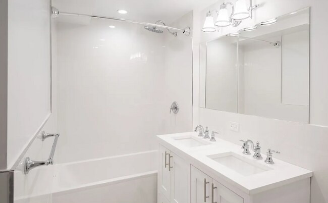 Foto del edificio - 256 W 97th St