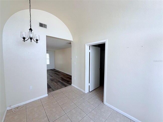 Building Photo - 735 Dodecanese Blvd