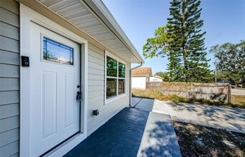 Building Photo - 3562 Fisher Rd