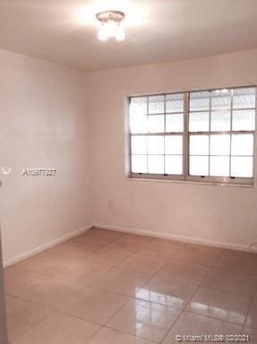 Building Photo - 402 Navarre Ave