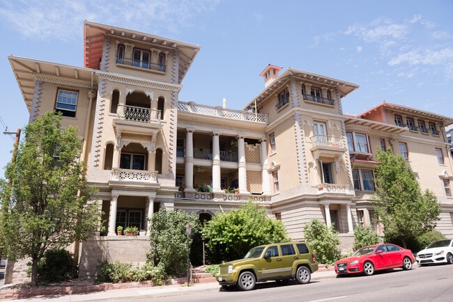 Building Exterior - 921 E 13th Ave, 5A