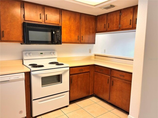 Foto del edificio - 651 Trinidad Ct