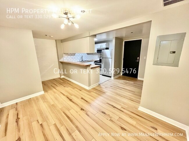 Foto del edificio - 1133 W 9th St