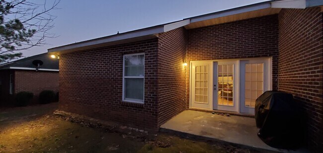 Foto del edificio - 807 W Longleaf Dr