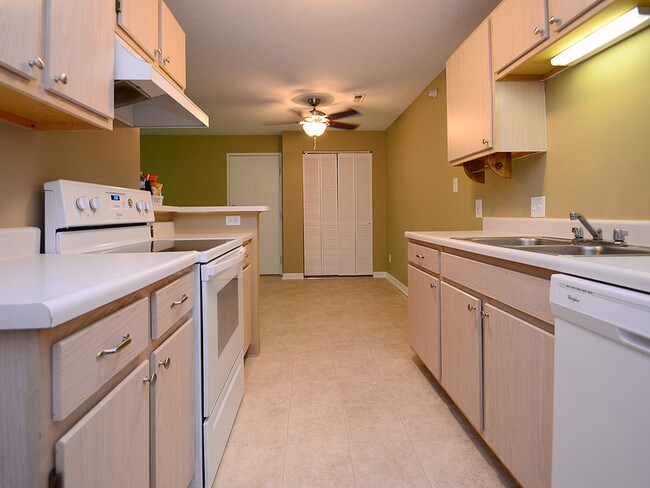 Foto del edificio - 730 N 18th Ave