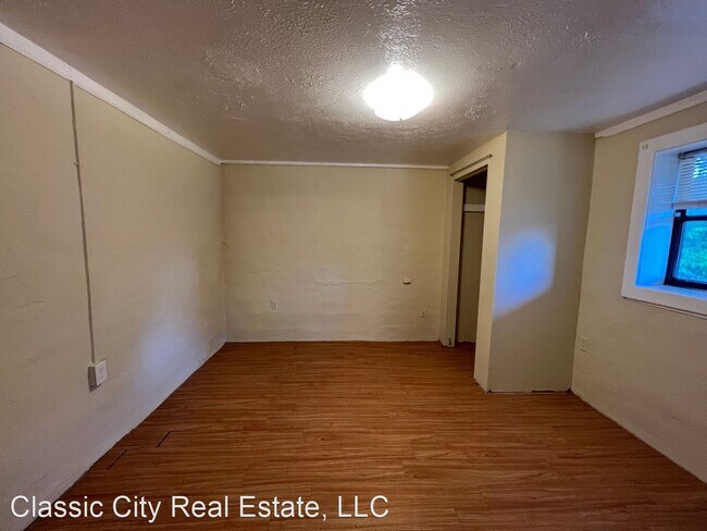 Foto del edificio - 2 br, 1 bath House - 228 1/2 Madison Heights