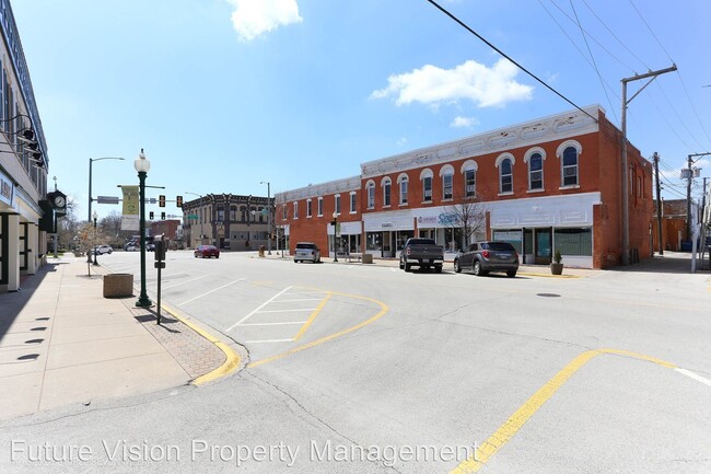 Building Photo - 503 1/2 Liberty St