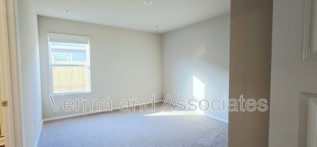 Building Photo - 2578 S Ouachita Dr