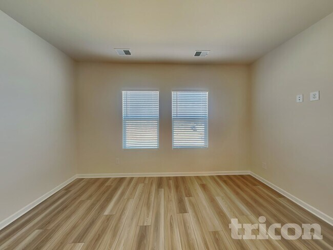 Building Photo - 563 Cedar Brk Dr