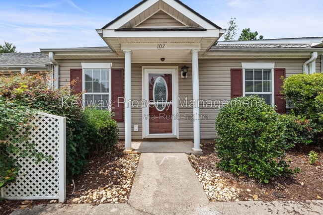 Building Photo - 107 Stonington Ln SW