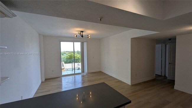 Foto del edificio - 3500 Coral Wy