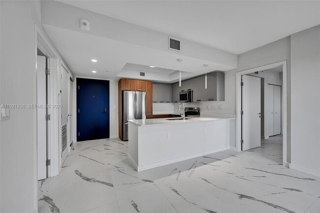 Foto del edificio - 840 NE 130th St