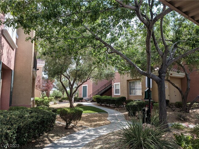Building Photo - 2325 Windmill Pkwy