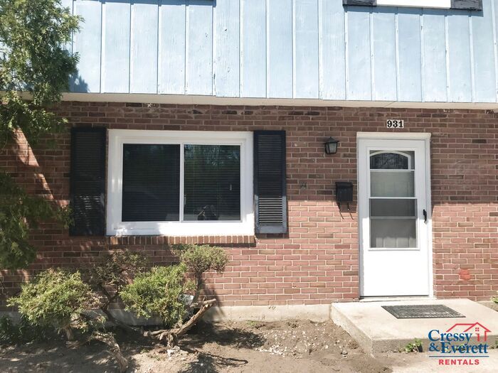 931 S 3rd St, Niles, MI 49120 Townhome Rentals in Niles MI