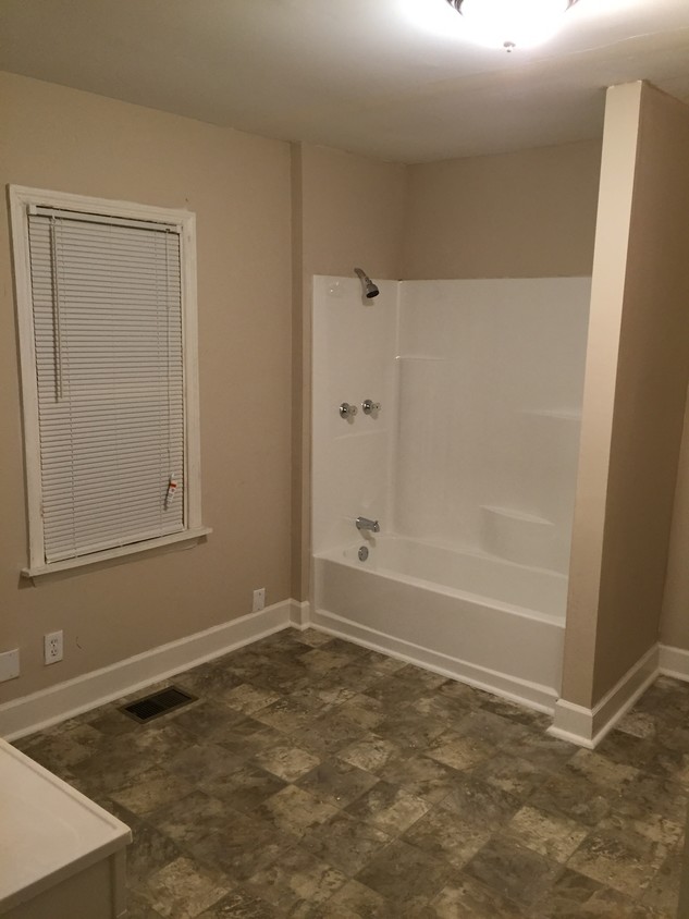Foto principal - 781 Riverside Pkwy