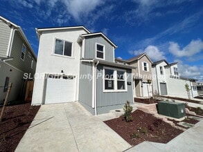 Building Photo - 1974 San Luis Rnch Rd