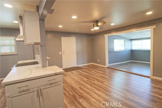 Building Photo - 805 E Lugonia Ave