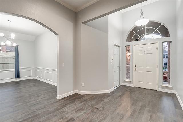 Foto del edificio - 3610 Crestcreek Ct