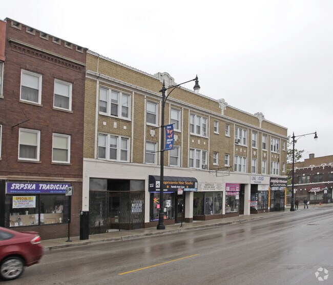 Building Photo - 3617-3627 W Lawrence Ave