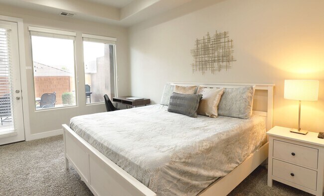 Foto del edificio - Pet Friendly 4 Bedroom Home!