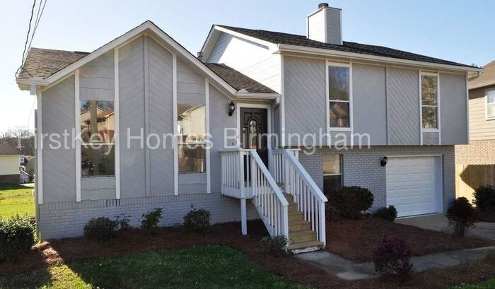 Primary Photo - 1204 Grand Blvd