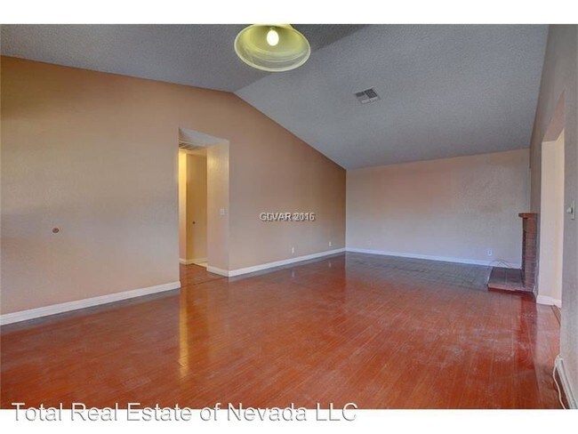 Building Photo - 7361 Girard Dr